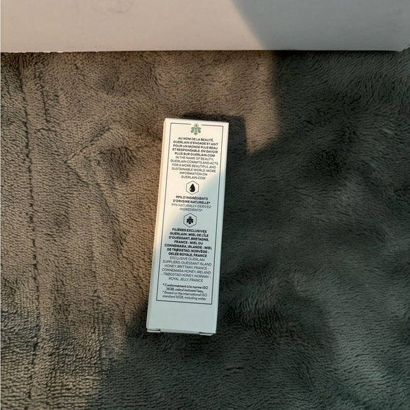 Guerlain Abeille Royale Skincare Set - Picture 8 of 10